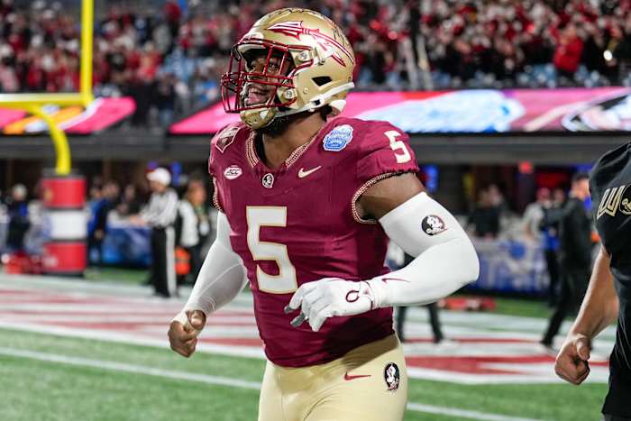 Dec 2, 2023; Charlotte, NC, USA; Florida State Seminoles defensive lineman Jared Verse (5) during warm-ups against the Louisville Cardinals at Bank of America Stadium.